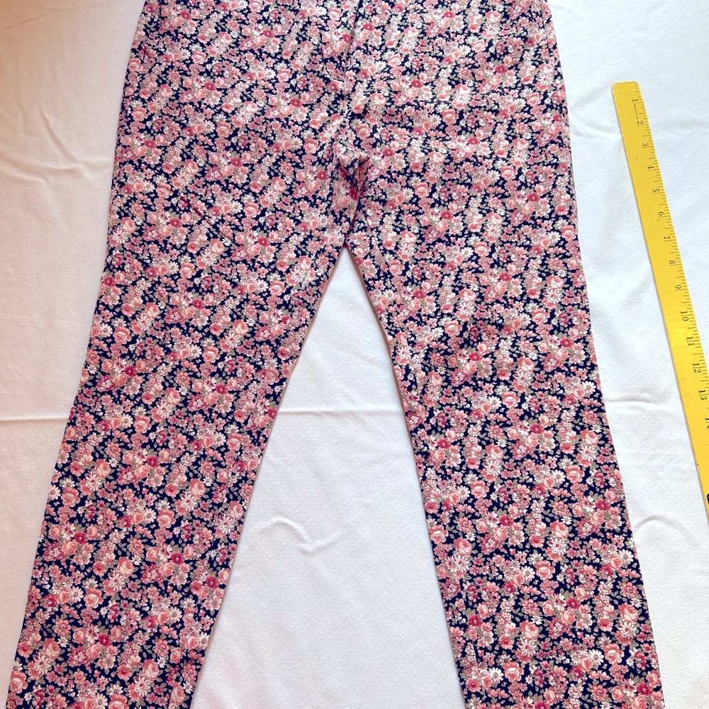 New York & Company size 8, pink floral print, tapered trouser, cotton/spandex